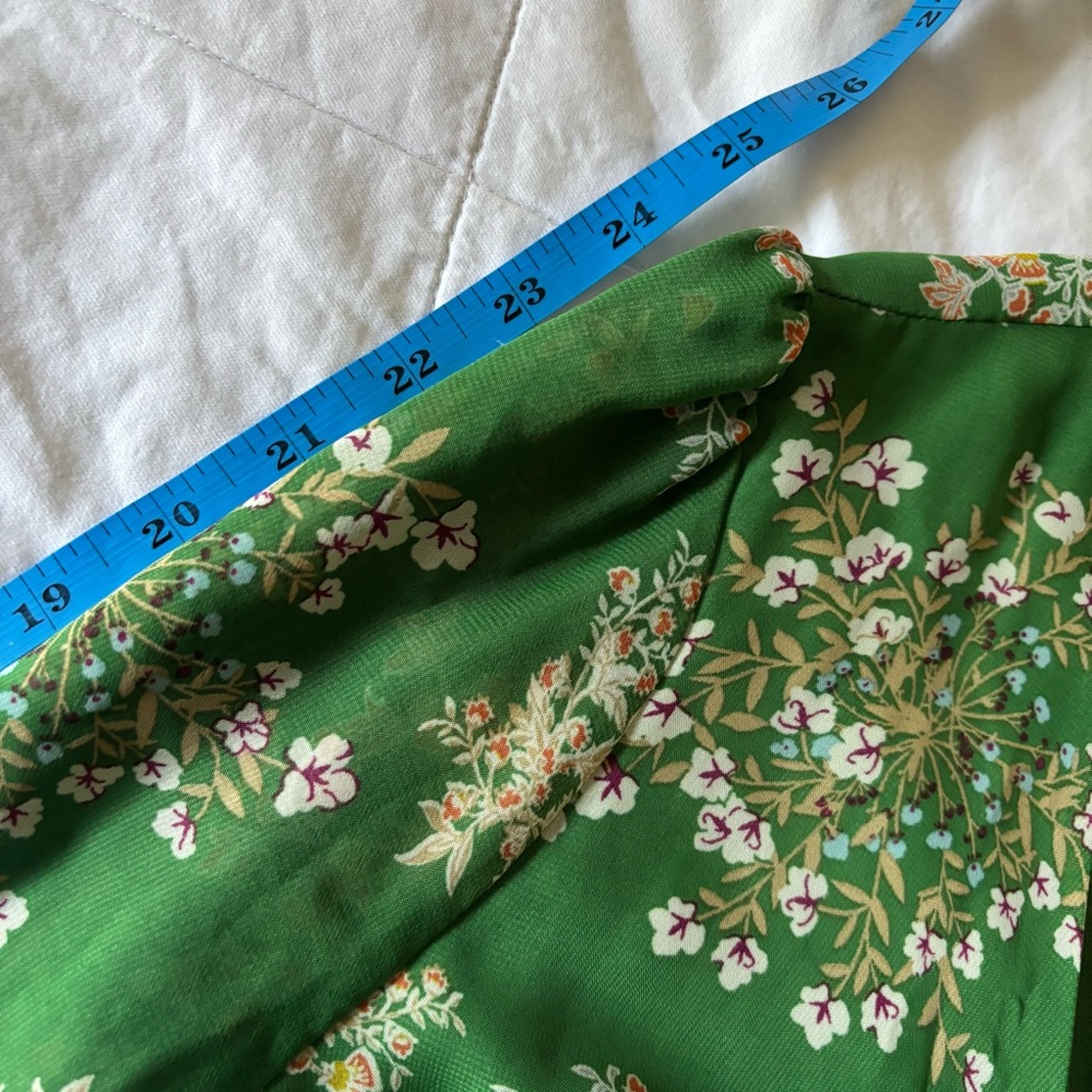 Floral Green Tie-Front Blouse - Picture 12 of 12
